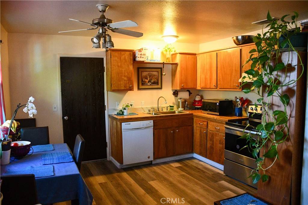 Corning, CA 96021,2098 North ST