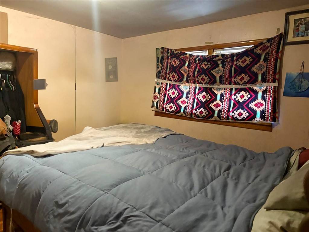 Hornbrook, CA 96044,324 Henley Hornbrook rd