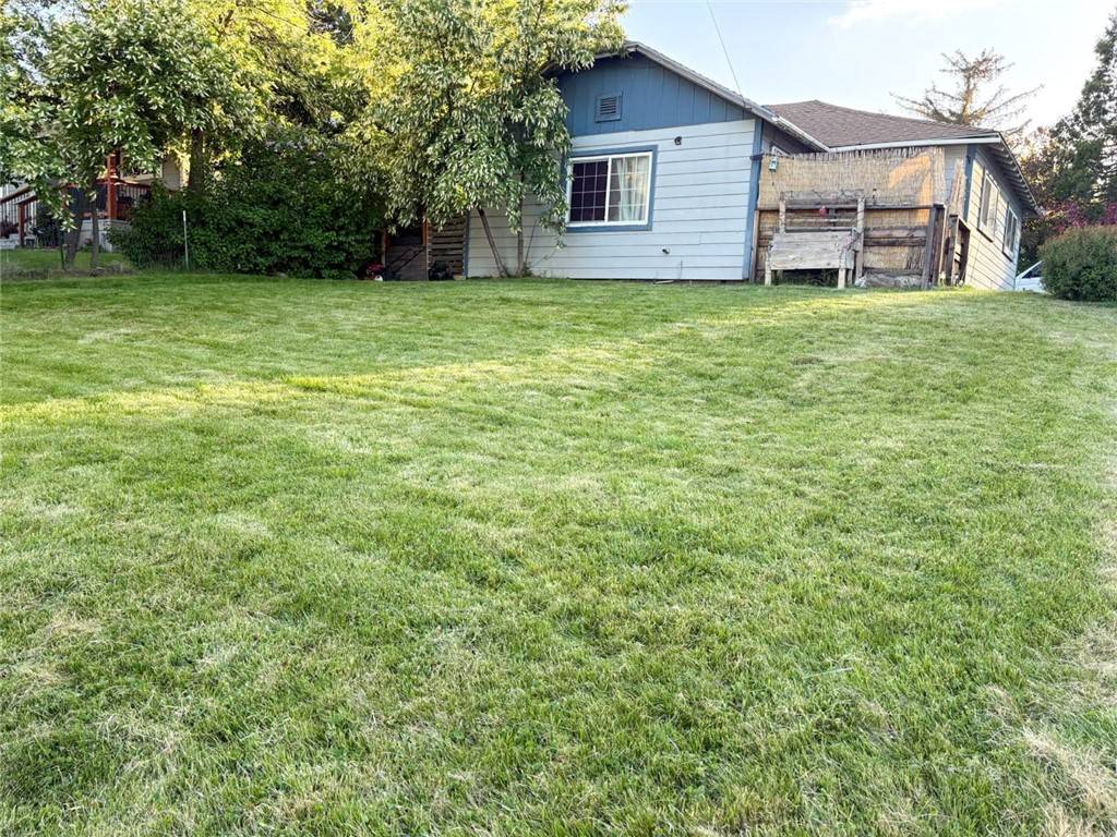 Weed, CA 96094,216 College AVE
