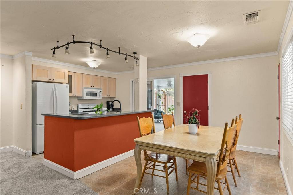 Chico, CA 95973,3030 Silverbell RD