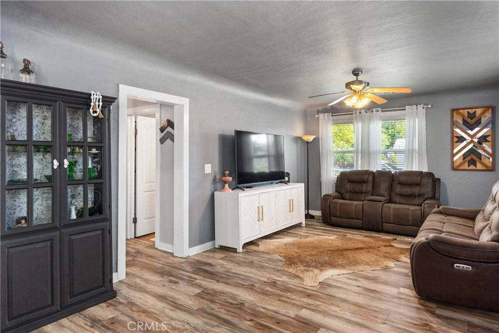 Orland, CA 95963,402 East ST
