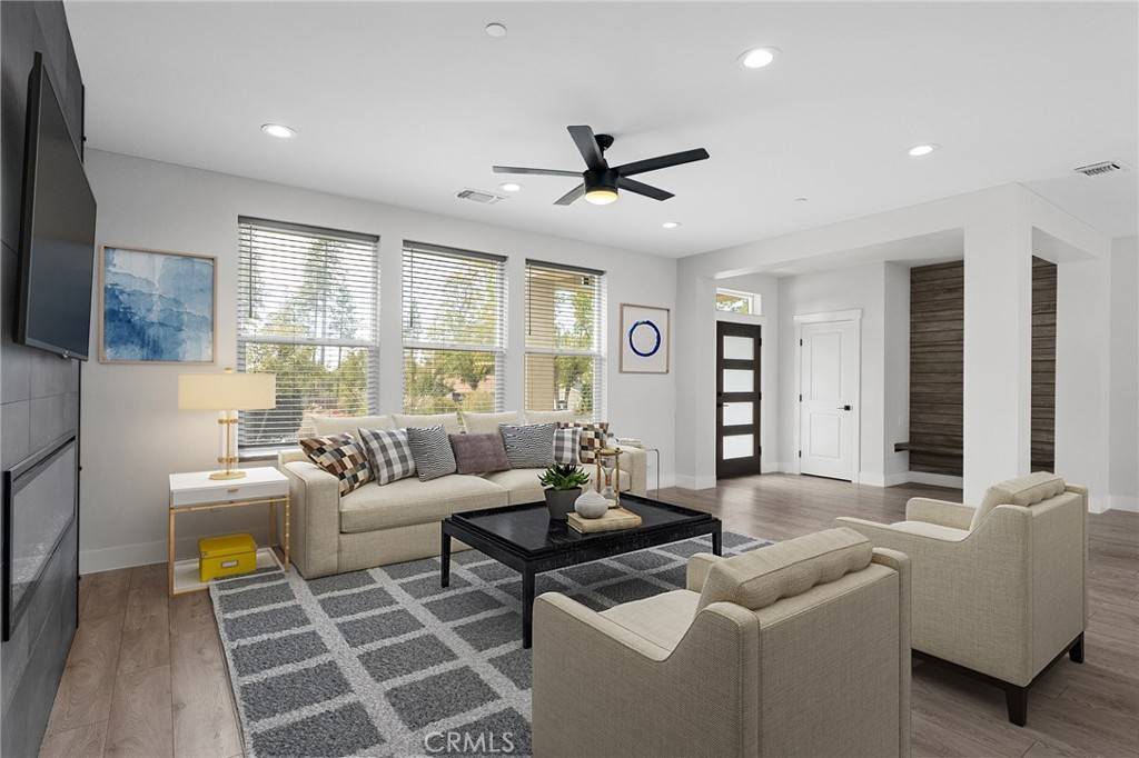 Paradise, CA 95969,2213 De Mille RD
