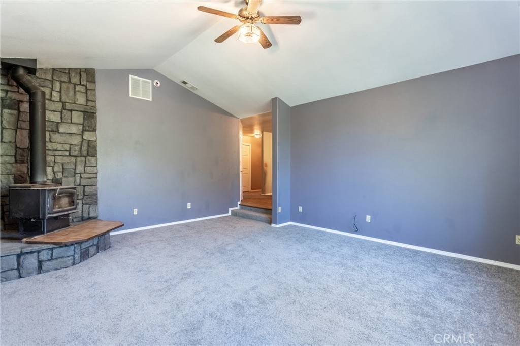 Redding, CA 96003,22211 Sunshine WAY