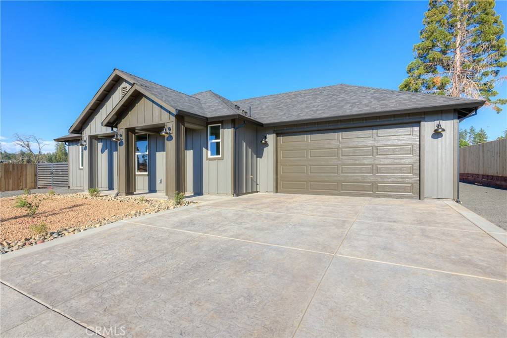 Paradise, CA 95969,807 Camellia DR