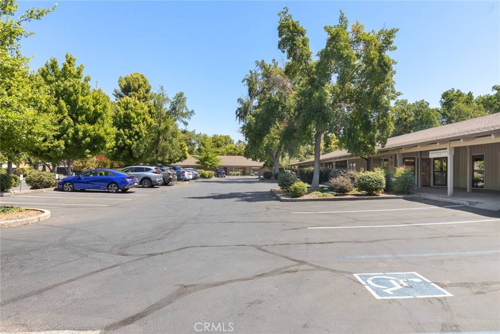 Chico, CA 95926,383 Connors CT #F