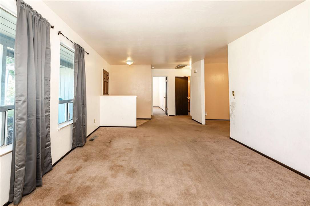 Orland, CA 95963,22 Country Drive