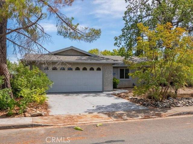 Redding, CA 96003,667 Brookridge DR