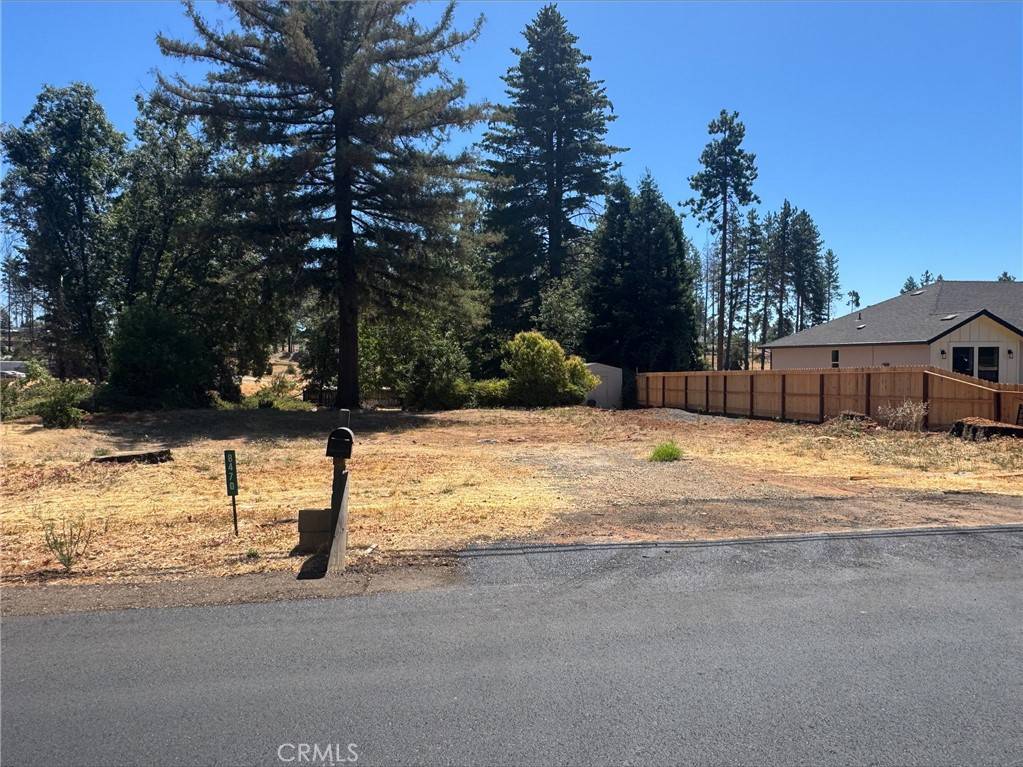 Paradise, CA 95969,8470 Montna DR