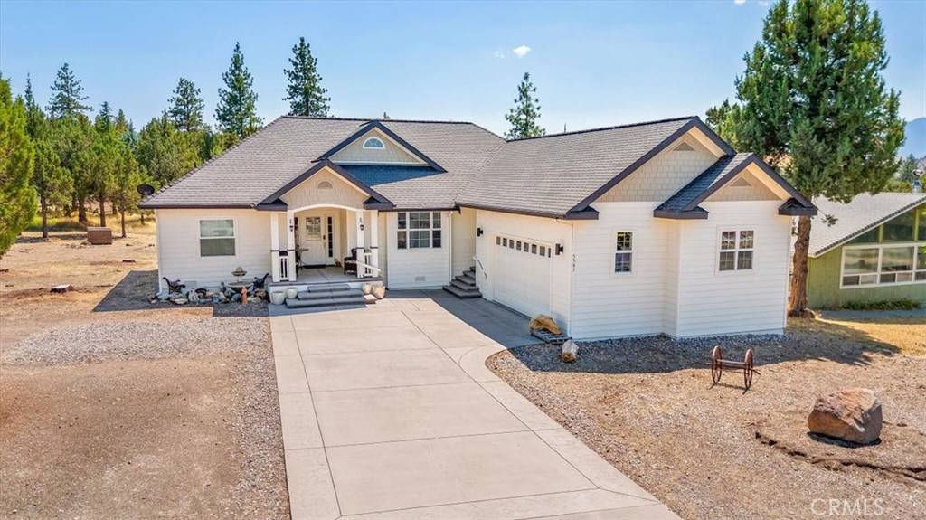Weed, CA 96094,5541 Lake Shastina DR