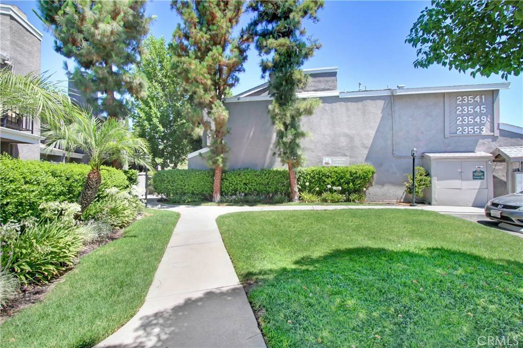West Hills, CA 91307,23549 Victory BLVD #15