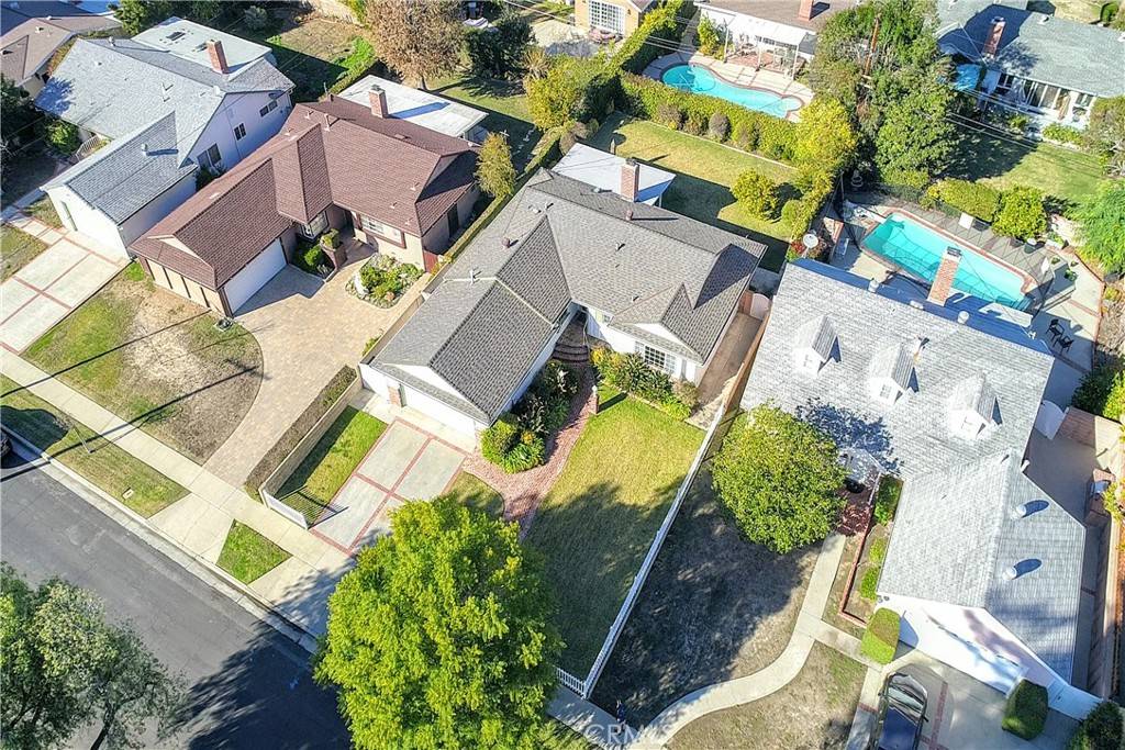 West Hills, CA 91307,23019 Mobile ST