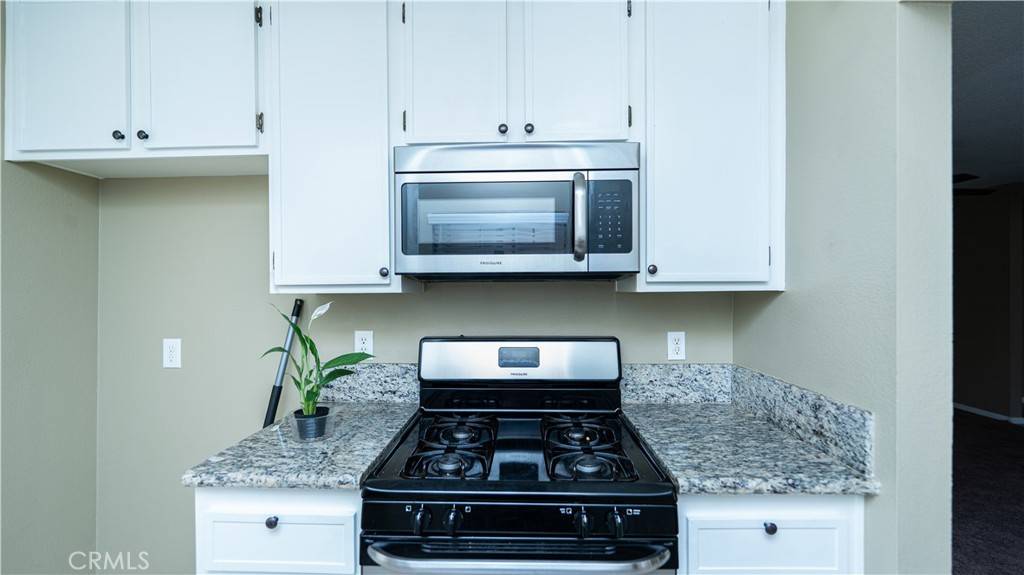 Palmdale, CA 93550,2554 OLIVE DRIVE #34