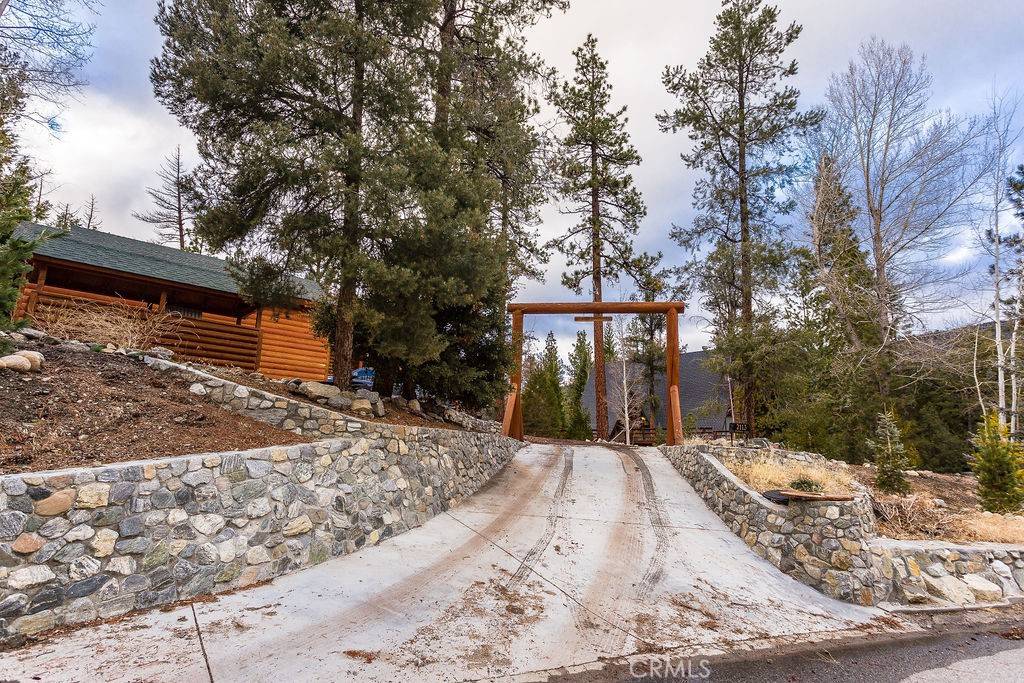 Pine Mountain Club, CA 93222,2113 Fernwood DR