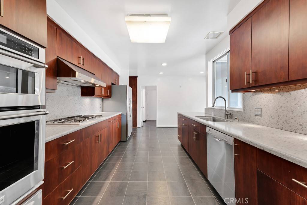 West Hills, CA 91304,23257 Ingomar ST