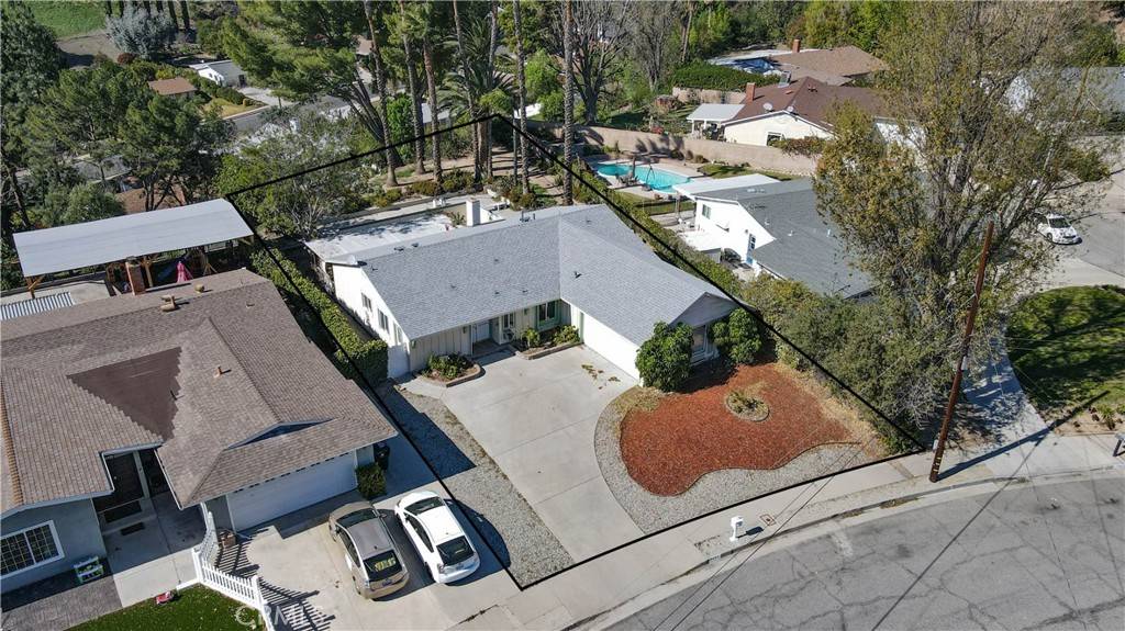 West Hills, CA 91307,7137 Helmsdale RD