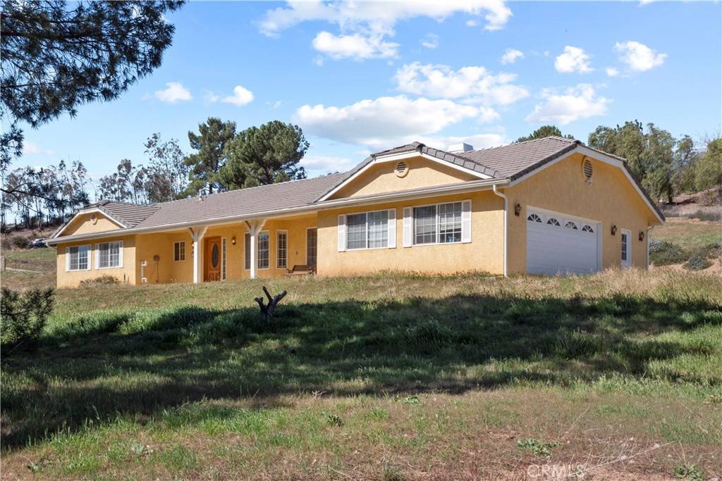 Agua Dulce, CA 91390,33470 Steele ST