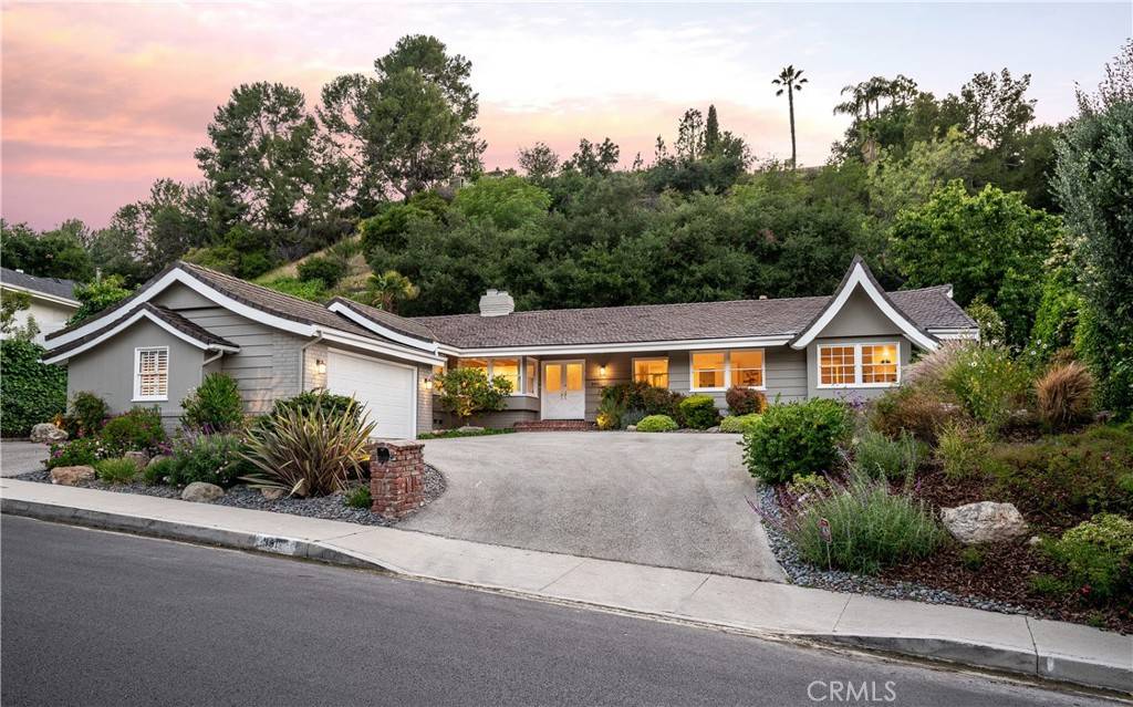 Encino, CA 91436,3911 Ballina Canyon RD