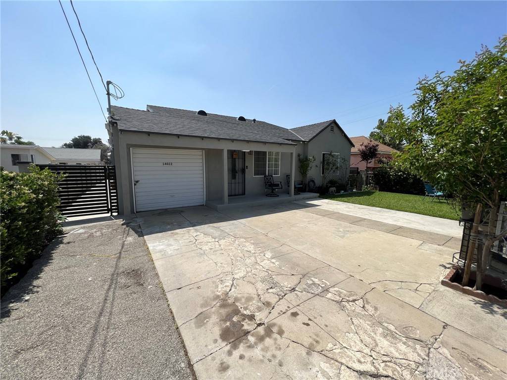 San Fernando, CA 91340,14022 Fox ST