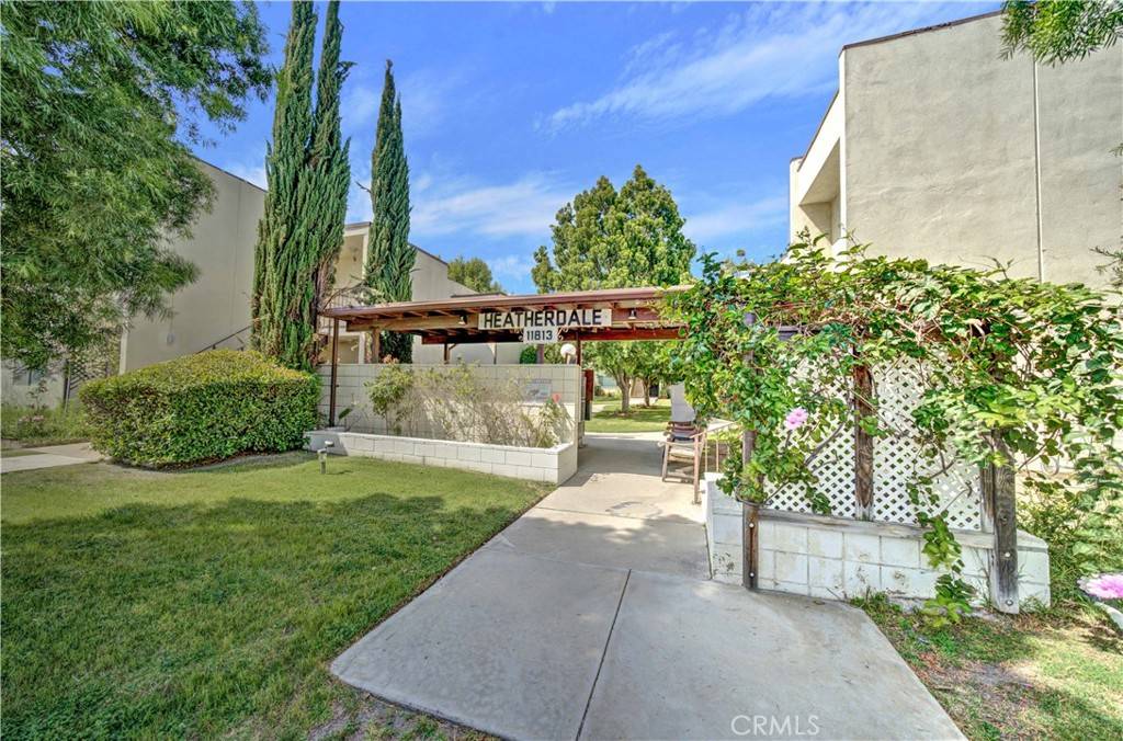 North Hollywood, CA 91605,11813 Runnymede ST #18