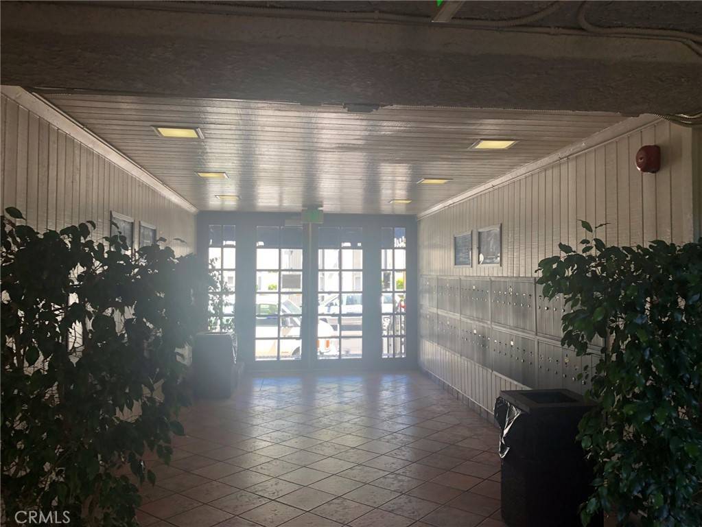 Tarzana, CA 91356,18530 Hatteras ST #332