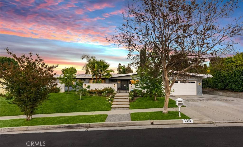 Tarzana, CA 91356,4438 Callada PL