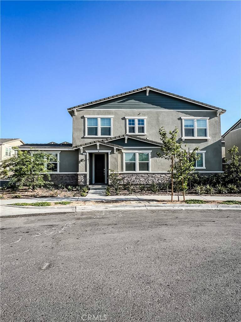 Fontana, CA 92336,16753 Stags Leap LN