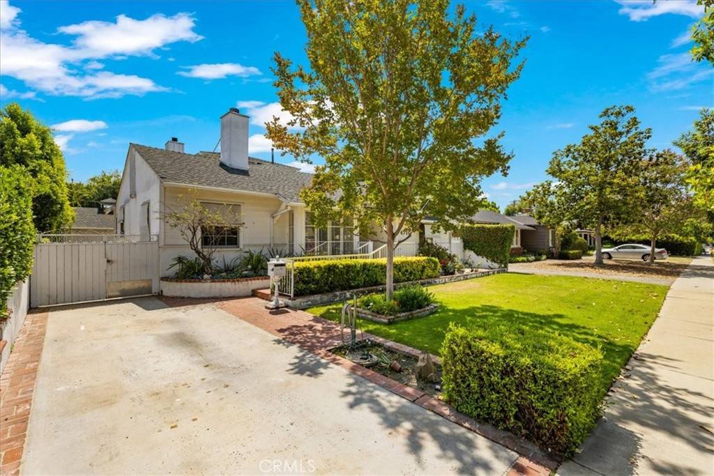 Toluca Lake, CA 91602,4710 Willowcrest AVE
