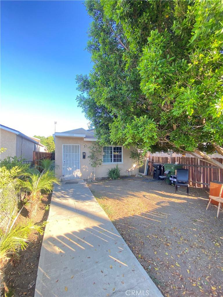 Pacoima, CA 91331,13378 Louvre ST