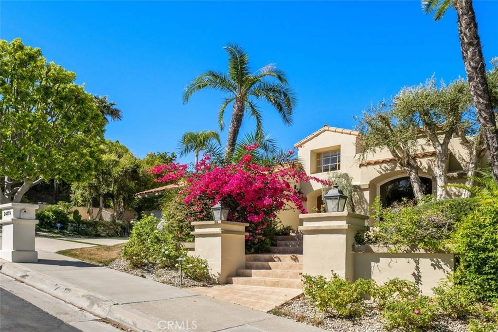 Calabasas, CA 91302,24119 Park Granada