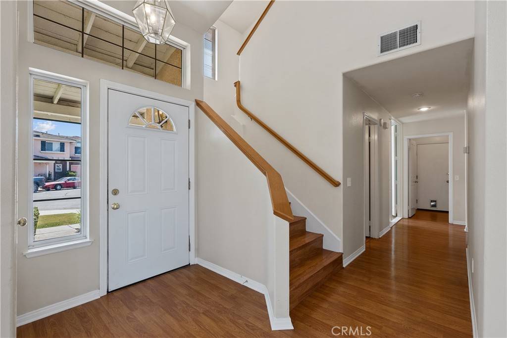 Fillmore, CA 93015,1040 Meadowlark DR