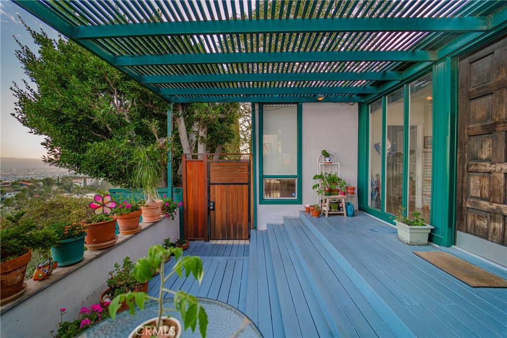 Hollywood Hills, CA 90068,2646 Creston DR