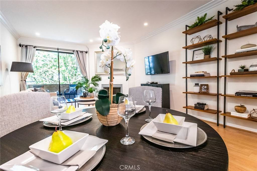 Hollywood Hills, CA 90068,3480 Barham BLVD #226