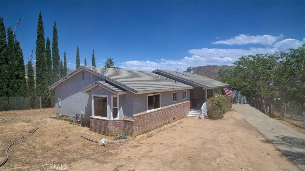 Agua Dulce, CA 91390,33740 Kobe RD