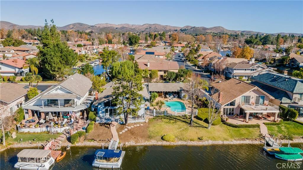 Westlake Village, CA 91361,2546 Oakshore DR