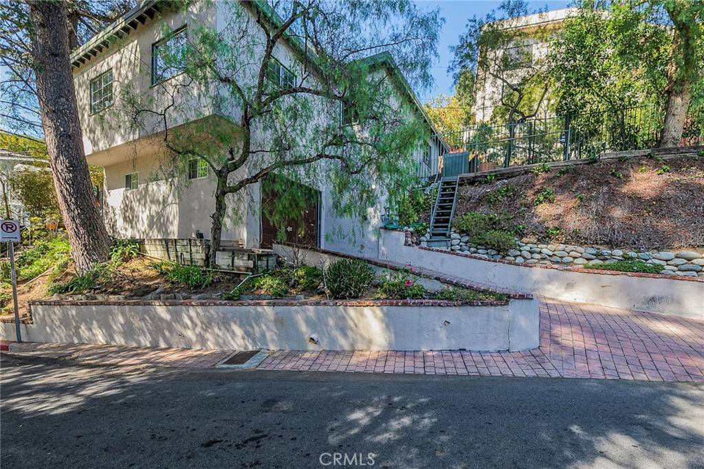 Los Angeles, CA 90068,3307 Floyd TER