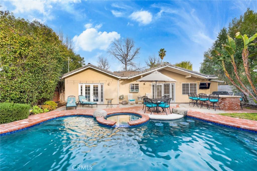 Tarzana, CA 91356,5023 Doman AVE