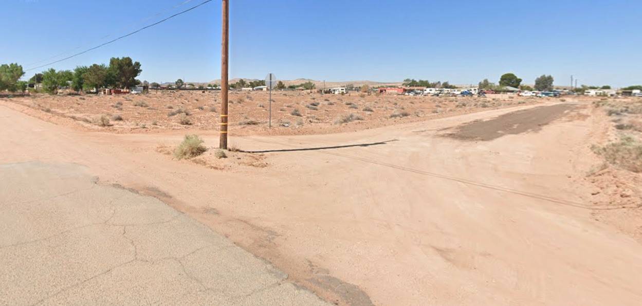 Hinkley, CA 92347,36700 Valley Wells RD