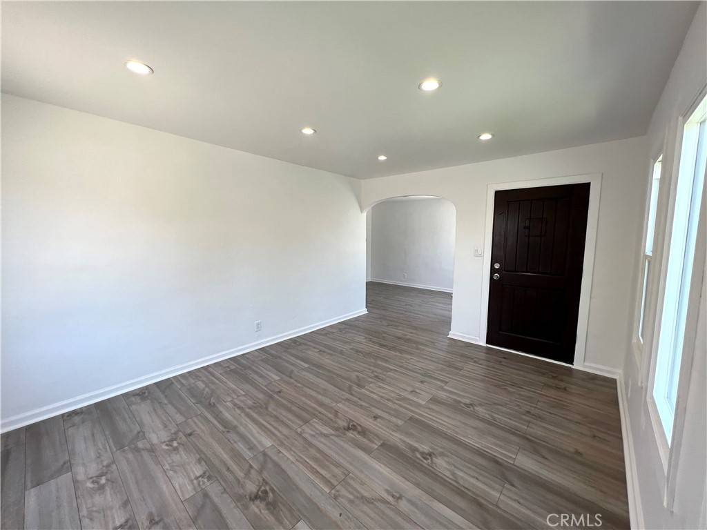Burbank, CA 91502,212 W Santa Anita AVE