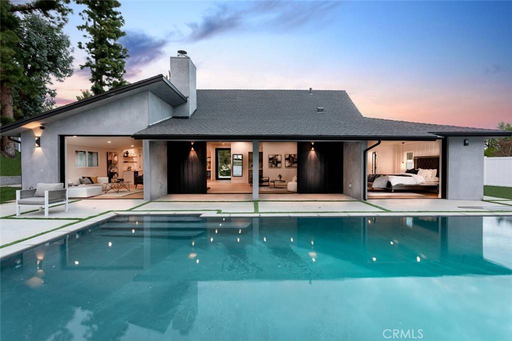 Tarzana, CA 91356,4601 Maleza PL