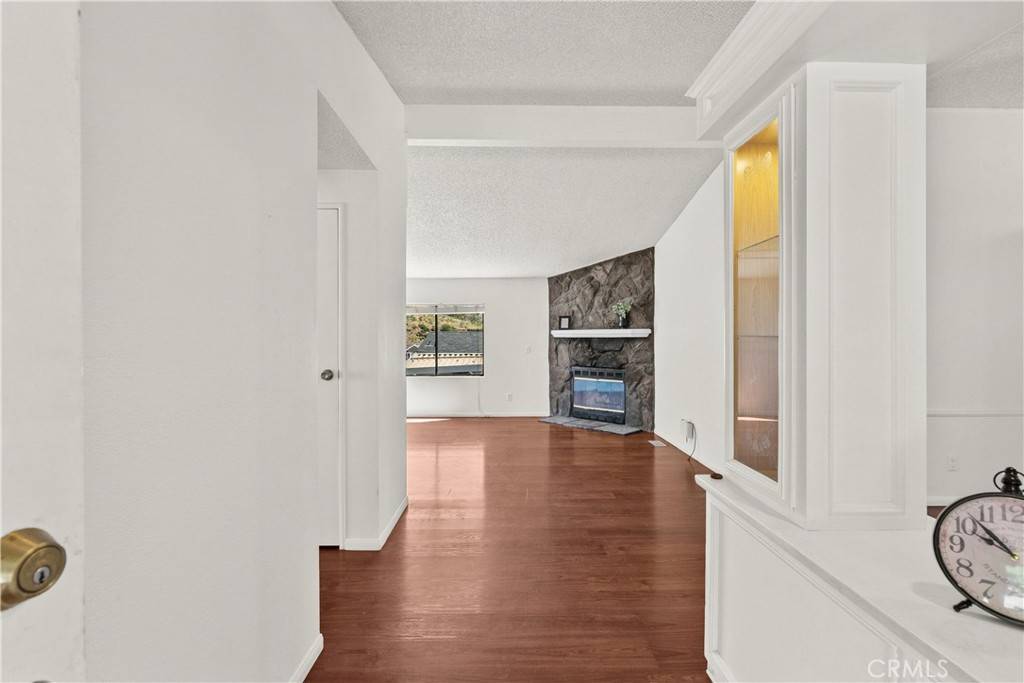 Acton, CA 93510,33105 Santiago RD #121