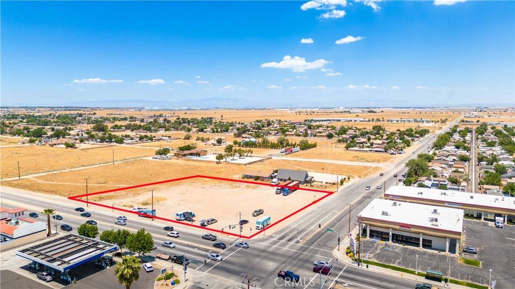 Palmdale, CA 93550,0 30 E Palmdale Boulevard
