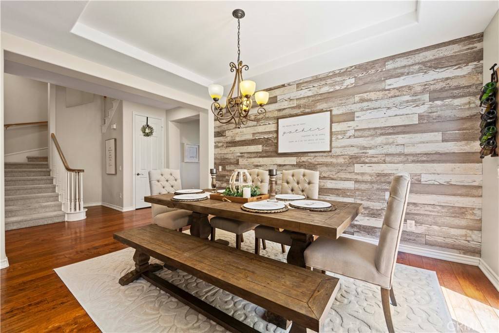 Valencia, CA 91354,29366 Hacienda Ranch CT