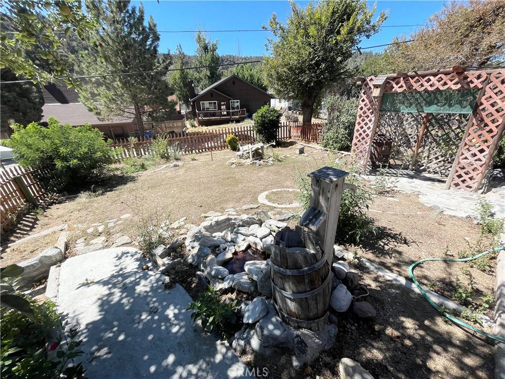 Frazier Park, CA 93225,6505 Ivins DR