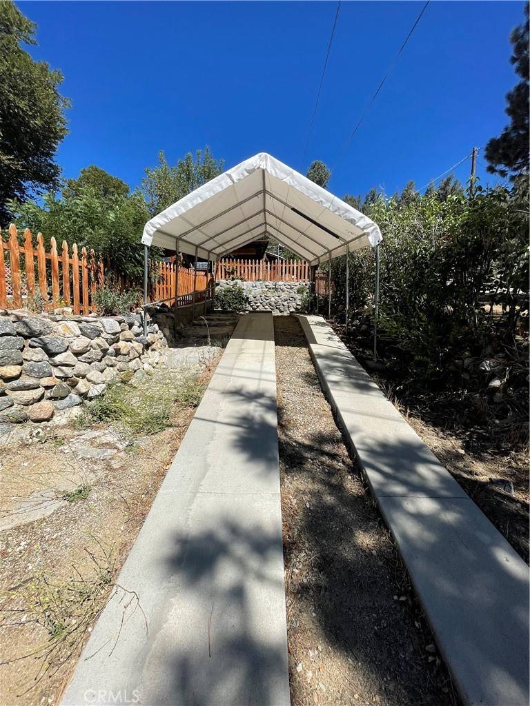 Frazier Park, CA 93225,6505 Ivins DR