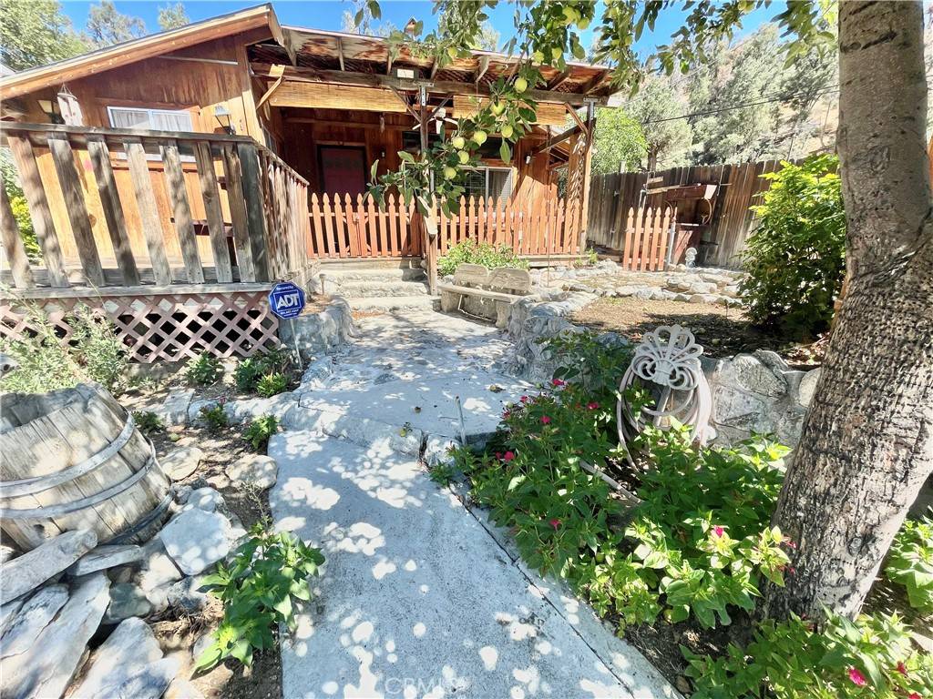 Frazier Park, CA 93225,6505 Ivins DR