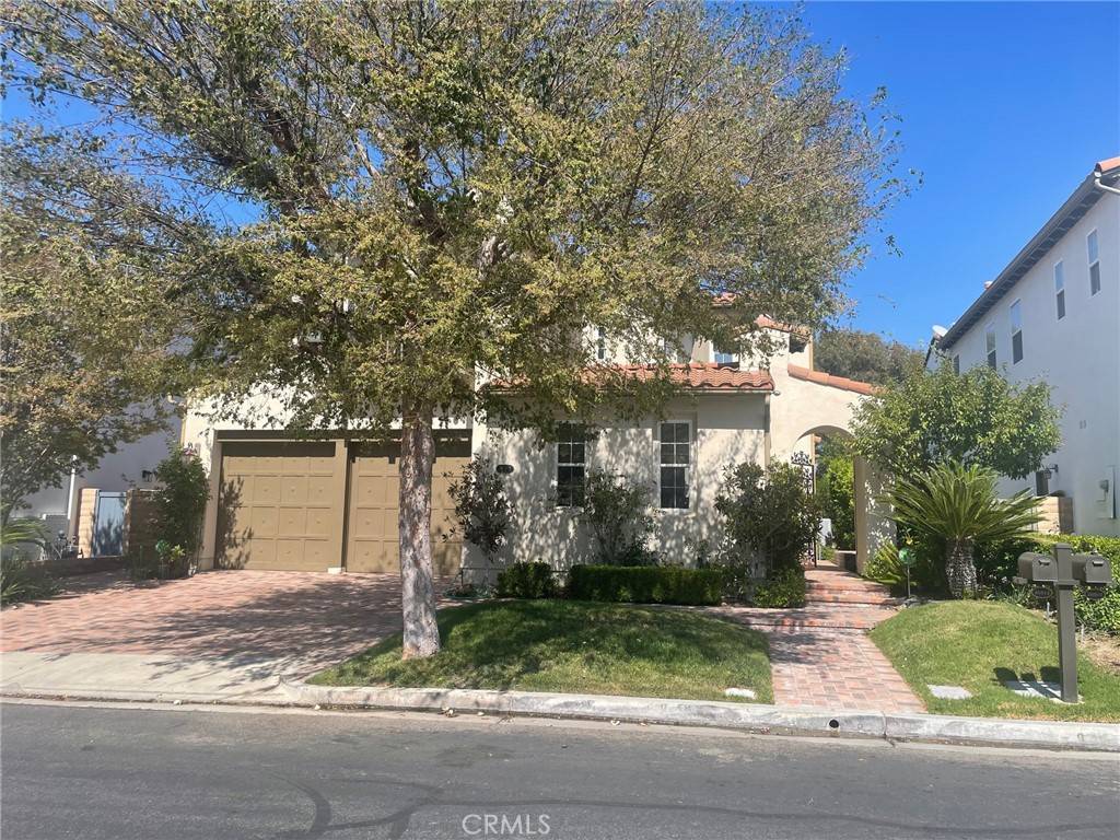 Valencia, CA 91355,26812 Fairlain DR