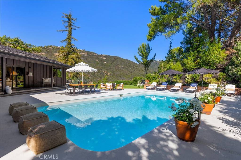 Malibu, CA 90265,1804 Manzanita Park AVE