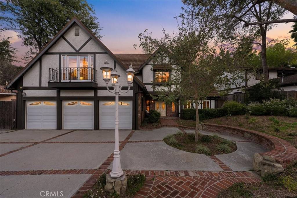 Tarzana, CA 91356,4940 Topeka DR