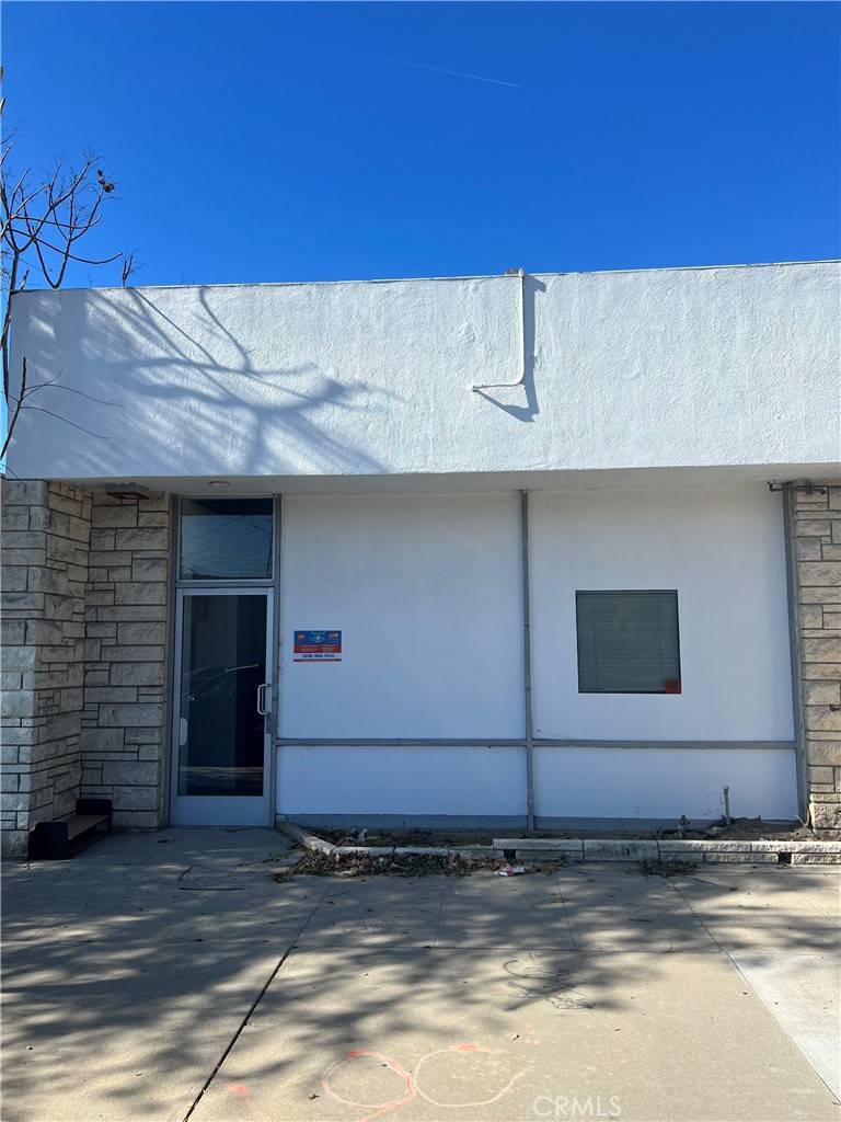 North Hollywood, CA 91601,5725 Cahuenga BLVD