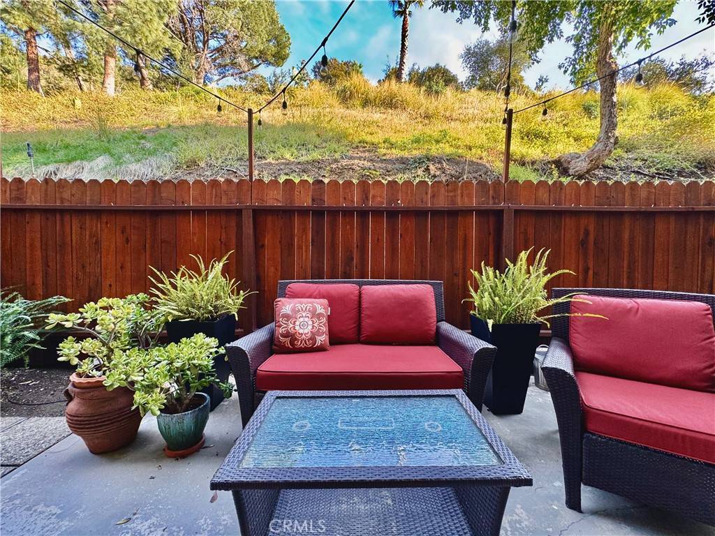 Los Angeles, CA 90068,2700 Cahuenga BLVD E #4108